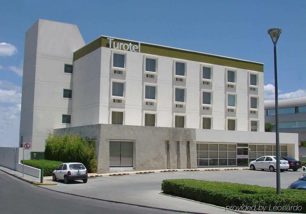 Fato Hotel Queretaro Exterior photo